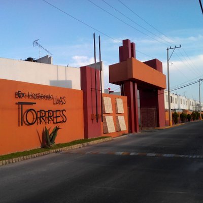 Entrada del Fraccionamiento Ex Hacienda Las Torres, Pachuca, Hgo.